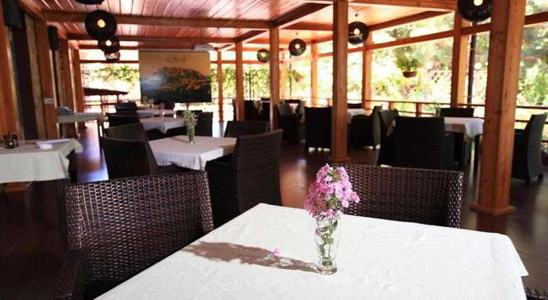 Grand M Hotel Navoï Extérieur photo