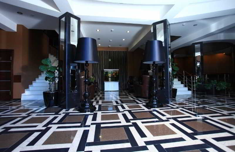 Grand M Hotel Navoï Extérieur photo